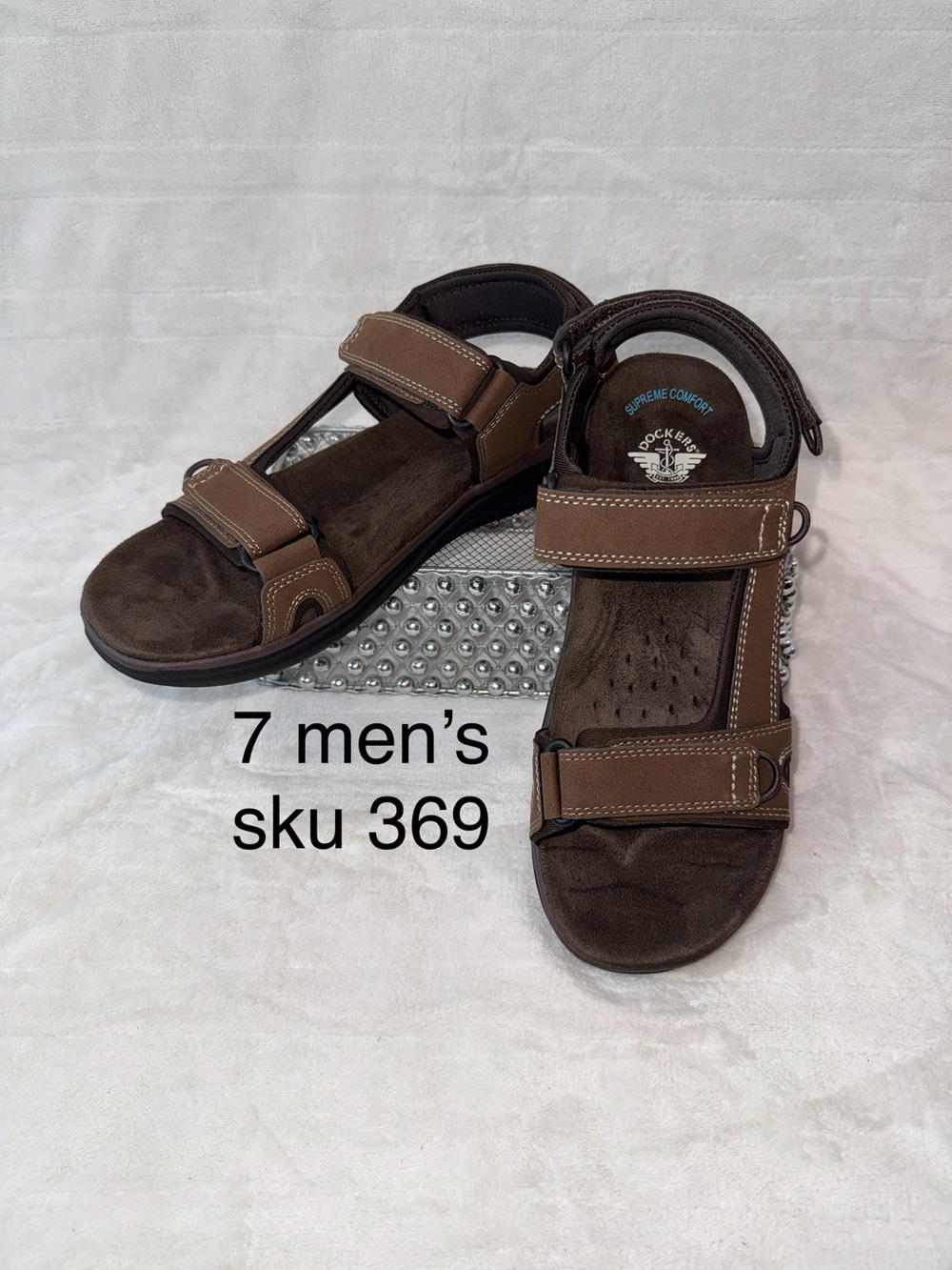 Dockers Bradburn Men's 7 or women’s 8.5 Dark Tan Adjustable Strap casual Sandals